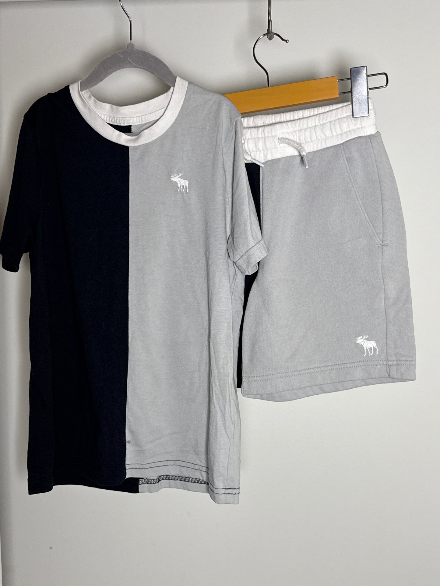 ABERCOMBIE | ENSEMBLE TSHIRT & SHORT 9/10