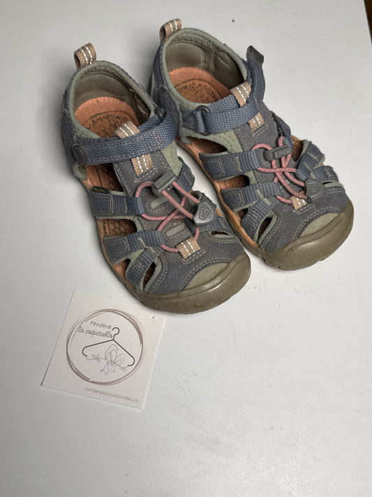 KEEN | GR 11