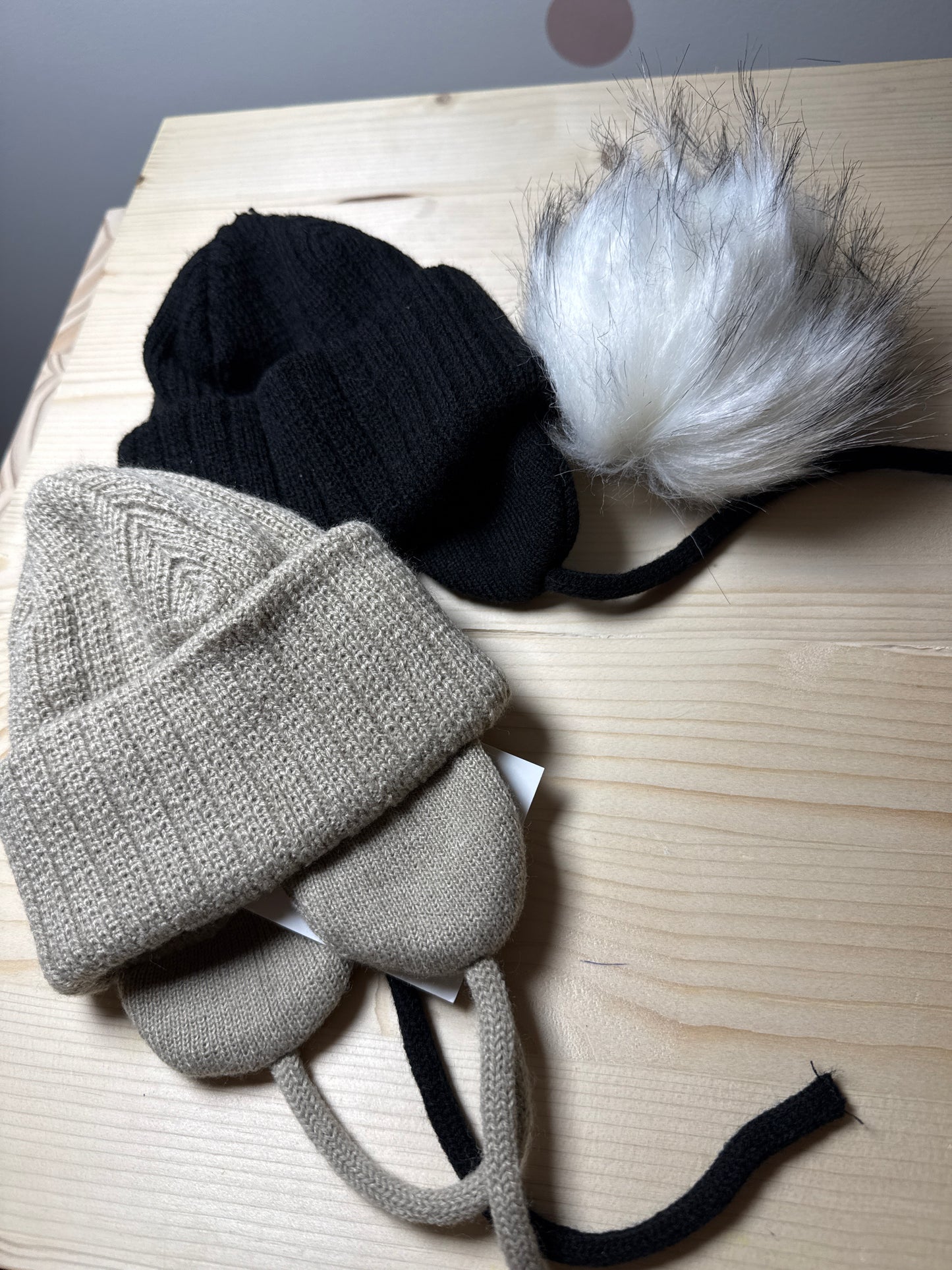 MPOMPON | LOT 2 TUQUES + POMPON